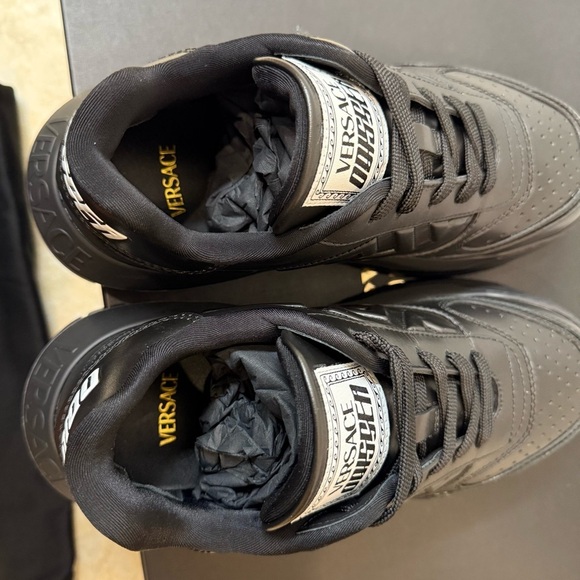 Versace Shoes Men\'s Size 39.5 Womens 9 Greca Calf Leather Odyssey Sneakers NWB main image 12
